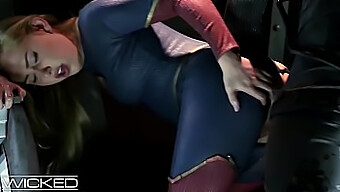 Bdsm S Mimozemským Zvratem - Supergirl Přebírá Kontrolu