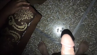 Pakistani Schoolgirl Gets A Hard And Satisfying Cumshot