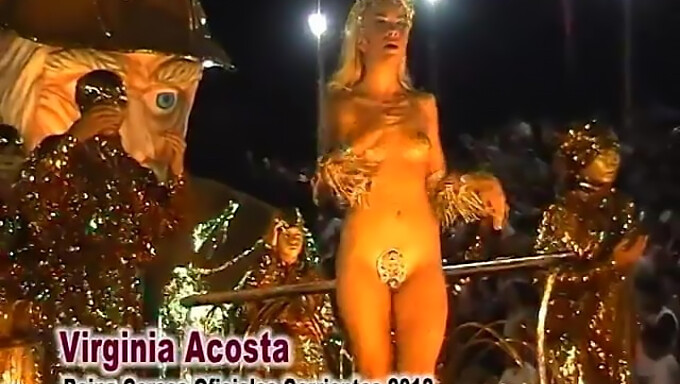 Virginia Acosta Viser Det Hele Under Corrientes Carnival I Argentina