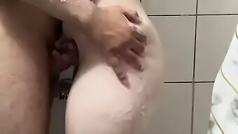 Heiße Dusche Mit Einem Sexy Türkischen Teen