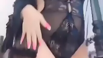 Una Impresionante Belleza Iraní Con Un Cuerpo Tetona Y Un Gran Trasero. ¡no Te Lo Pierdas!