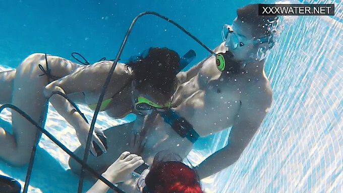 Polina Se Fait Baiser La Chatte Dans Une Scène De Piscine Chaude