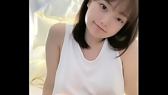 Chinese Girl'S Masturbation Skills