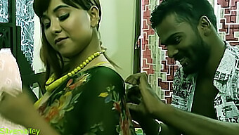 Indian Bhabhi'S Hot Sex With Her Employee - Hd Video