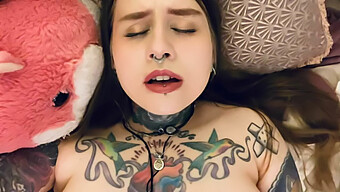 Bermain Di Tempat Tidur Bdsm: Seks Keras Dengan Amatir Manis