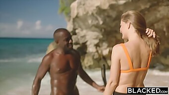 Follando La Cara Interracial Con Una Gran Polla Negra De Vacaciones