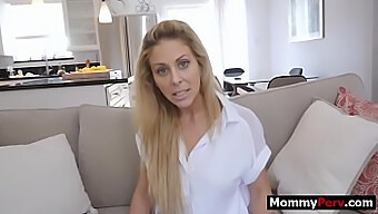 Cherie Deville Si Fa Carico Del Figliastro In Un Sesso Hardcore Tabù