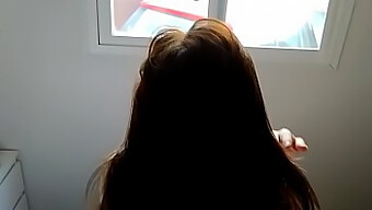 Vídeo Premium: Mi Novia Y Yo Follamos Frente A La Ventana Con La Participación Completa De Mi Esposa Y Vecina