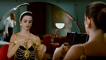 Penelope Cruz - The Rotos Örhängen